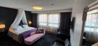Отель Samantta Hotel & Restaurant Хаукипудас Улучшенный двухместный номер с 1 кроватью или 2 отдельными кроватями-1